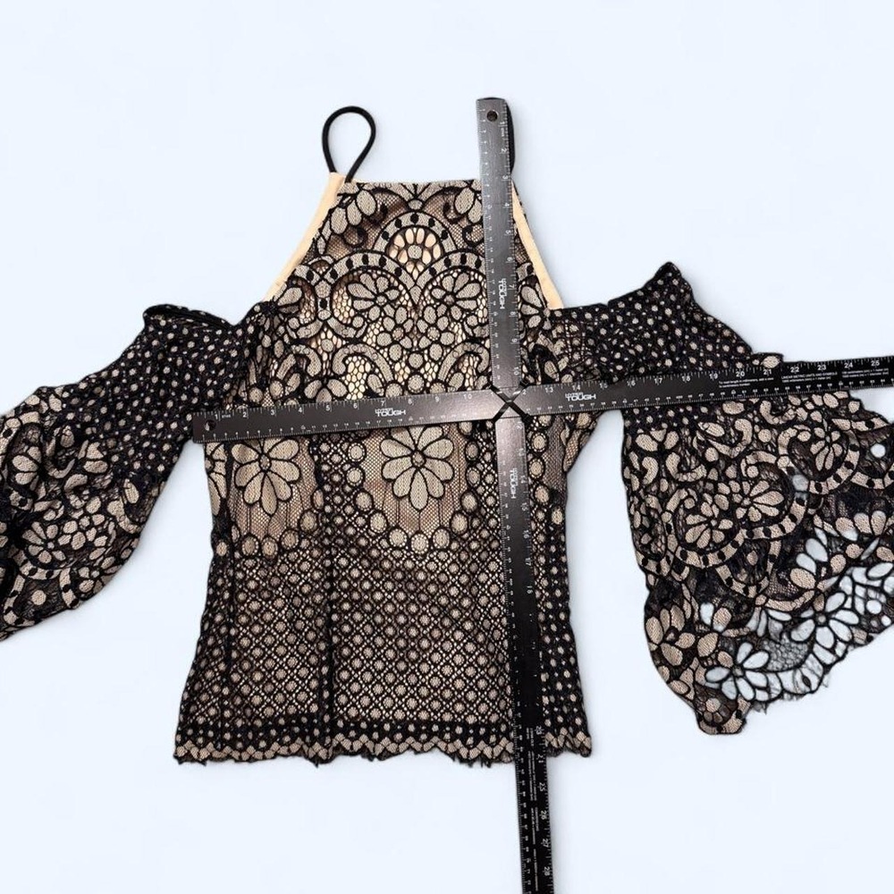 Venus black and cream lace top - Picture 6 of 7